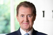 Chris-Townsend,-Member-of-the-Allianz-SE-Board-of-Management