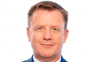 Simon-McGinn-to-step-down-as-Allianz-Commercial-CEO