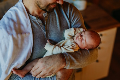 British-men-and-women-want-paternity-leave-to-double