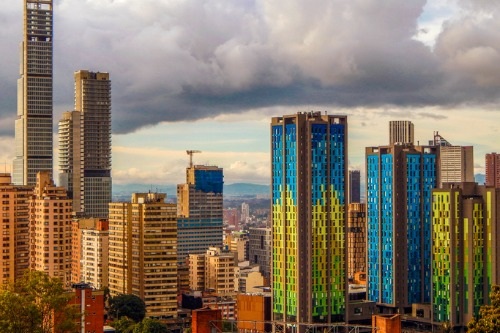 QBE-Re-new-office-in-Bogota.-Columbia