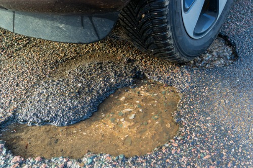 UK-pothole-car-damage-payouts